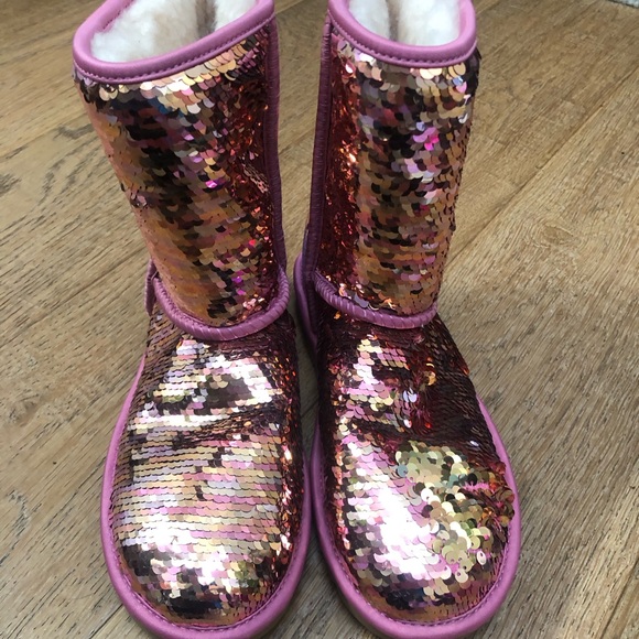 New UGG Classic Short Sequin Boot, Pink Sparkly Boots, UGGs w Sequins, … - Picture 5 of 11
